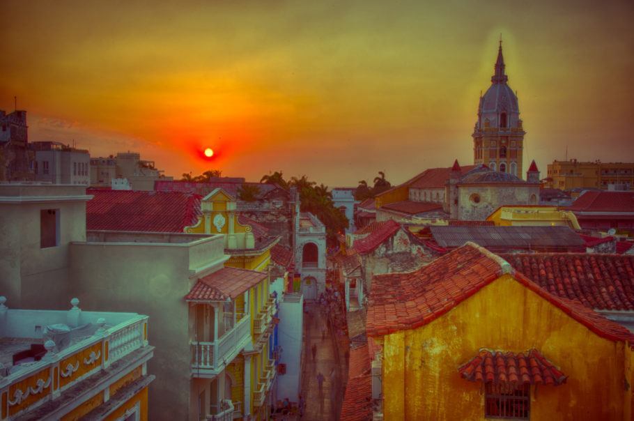 Pôr do sol vista a partir da cidade antiga de Cartagena