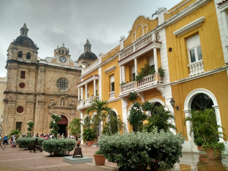Casarões e igrejas contam a história da cidade de Cartagena das Índias