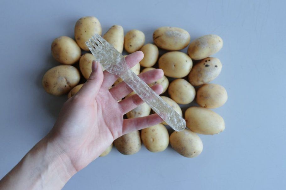 O talher de plástico de batata ganhou um prêmio de design