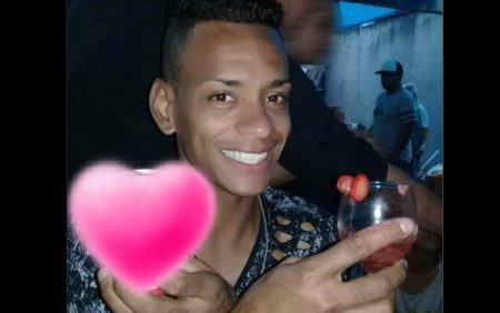 Plínio Henrique de Almeida Lima, de 30 anos, assassinado com uma facada em plena avenida Paulista, em SP