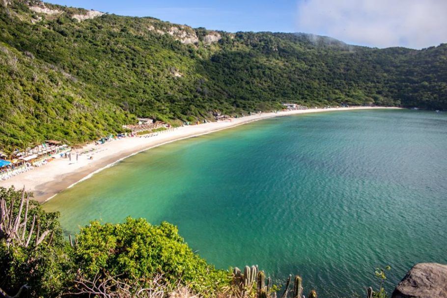 Vista da praia do Forno