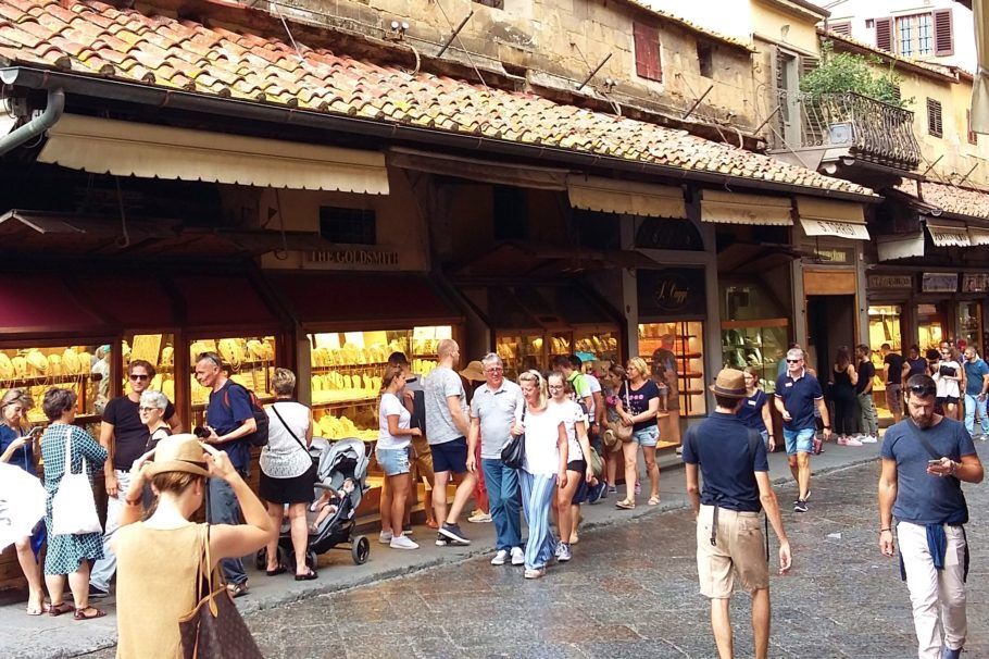 Atualmente, Ponte Vecchio reúne diversas joalherias
