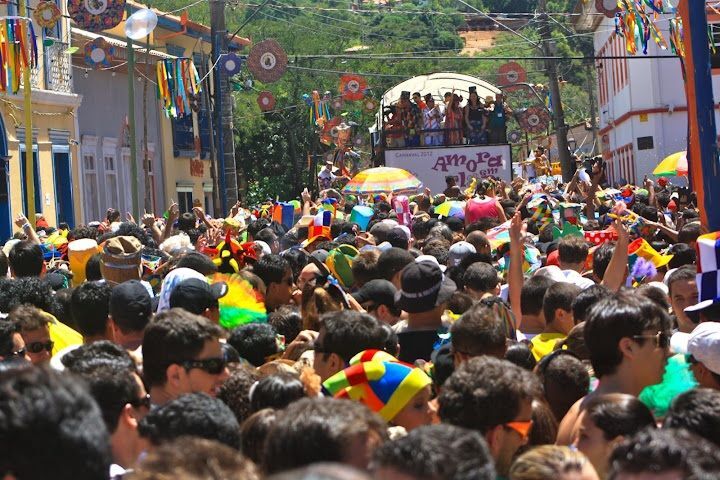 Bloco de carnaval na cidade