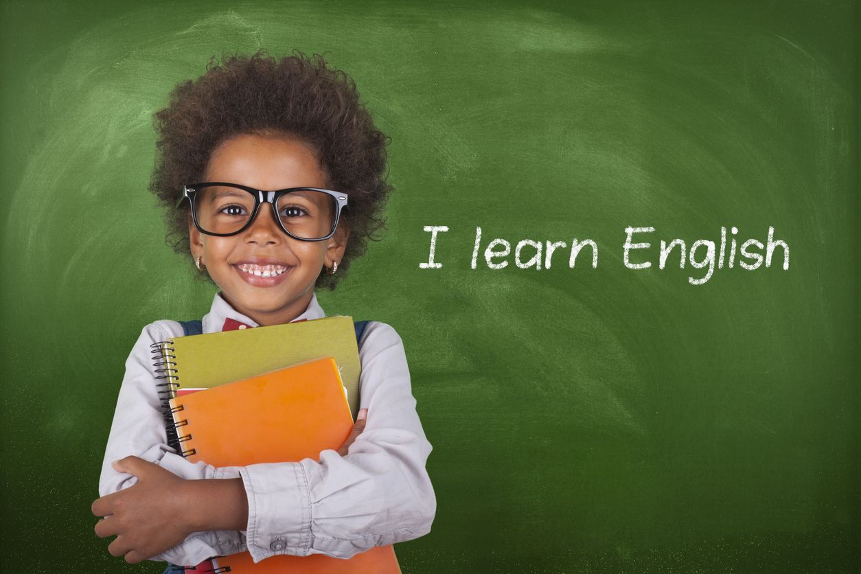 Estudantes bilíngues: 6 benefícios de aprender inglês