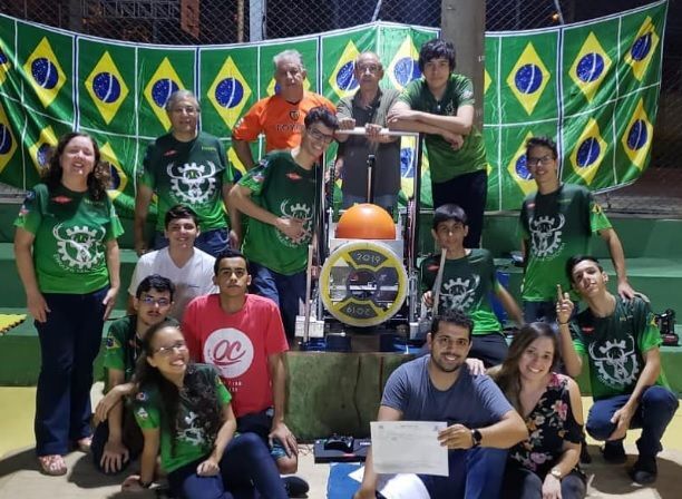 Agência Brasileira de Desenvolvimento Industrial patrocina a equipe Brazilian Storm, de São José dos Campos, no First Robotics Competition