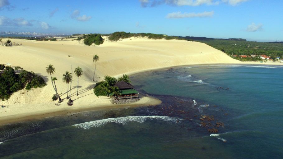 As famosas dunas de Genipabu, cidade que fica nos arredores de da capital potiguar, Natal