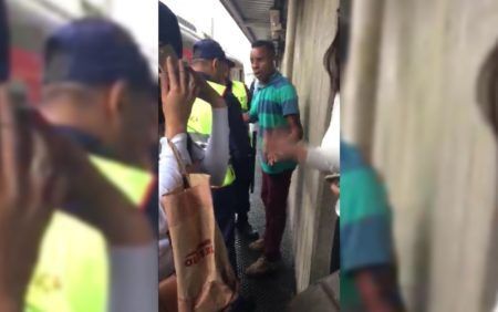 Homem ejacula na perna de mulher em trem da CPTM