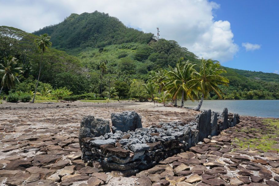 Ilha tem mais de 200 estruturas arqueológicas de pedra