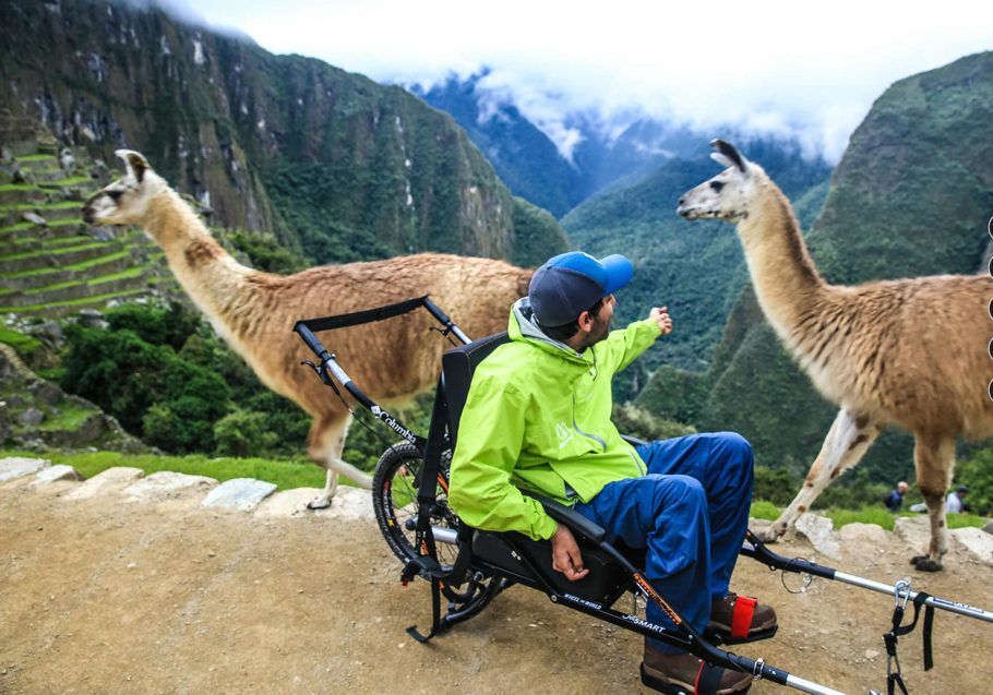 A Wheel The World criou uma cadeira de rodas especial para quem tem mobilidade reduzida conhecer Machu Picchu