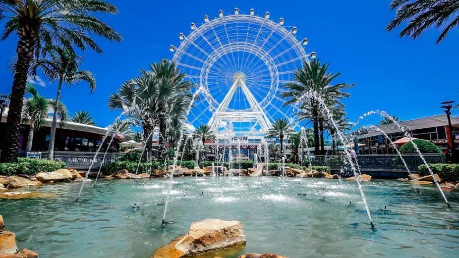 A ICON Orlando 360, com seus 120 metros de altura, é a maior roda gigante da Flórida