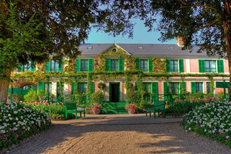 Um dos roteiros passa pela casa onde morou o pintor Claude Monet na Normandia