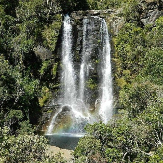 A cachoeira fica no Vale dos Garcias