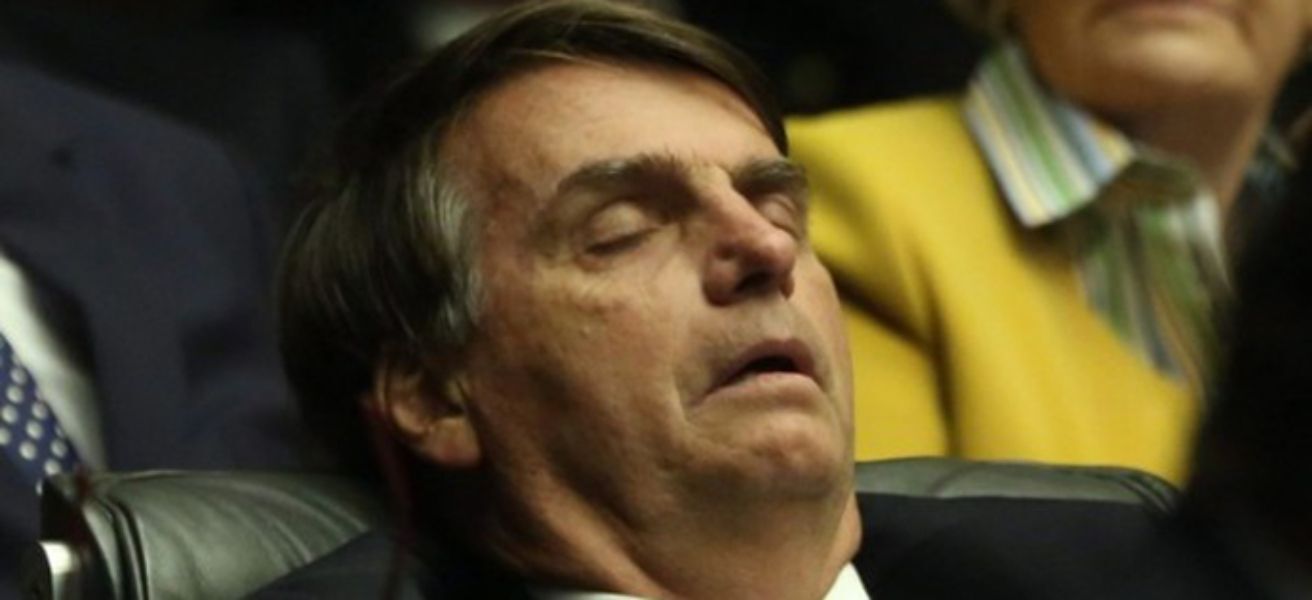 Não trabalha direito: desde 1º de outubro, Bolsonaro trabalhou cerca de 24 minutos por dia