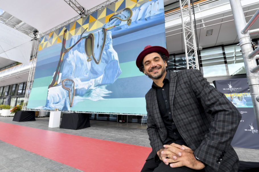Artista brasileiro Eduardo Kobra inaugura o primeiro grande mural de street art em Mônaco