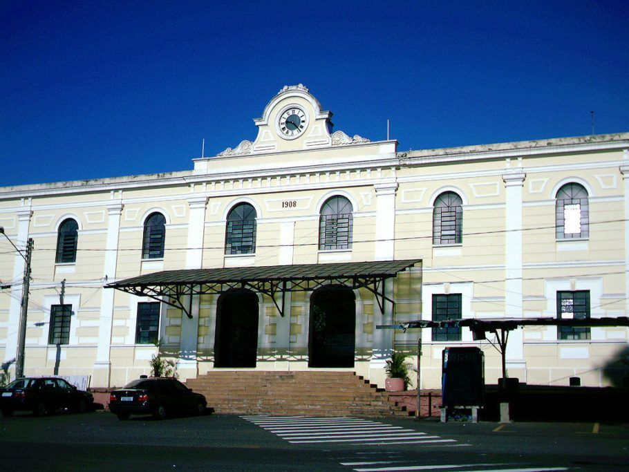 Fachada da antiga Estação Ferroviário de São Carlos