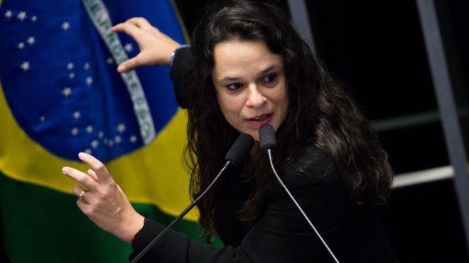 Janaina Paschoal (PSL) defendeu o afastamento do ministro do Turismo, Marcelo Álvaro Antônio