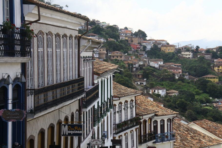 Ouro Preto também abriga opções para quem gosta de curtir a natureza, como cachoeiras, mirantes, trilhas e rios