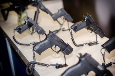 Arma é furtada em evento sobre segurança que reuniu importantes autoridades brasileiras no Rio