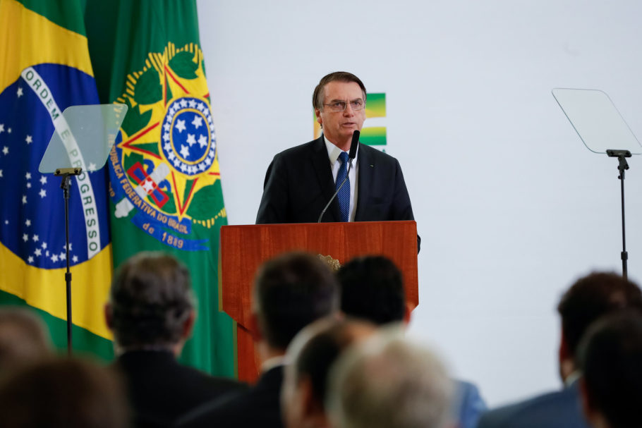 Para o Estadão, ‘Bolsonaro agiu como seus antecessores petistas, chocou o mercado, assustou investidores e derrubou as ações da companhia’