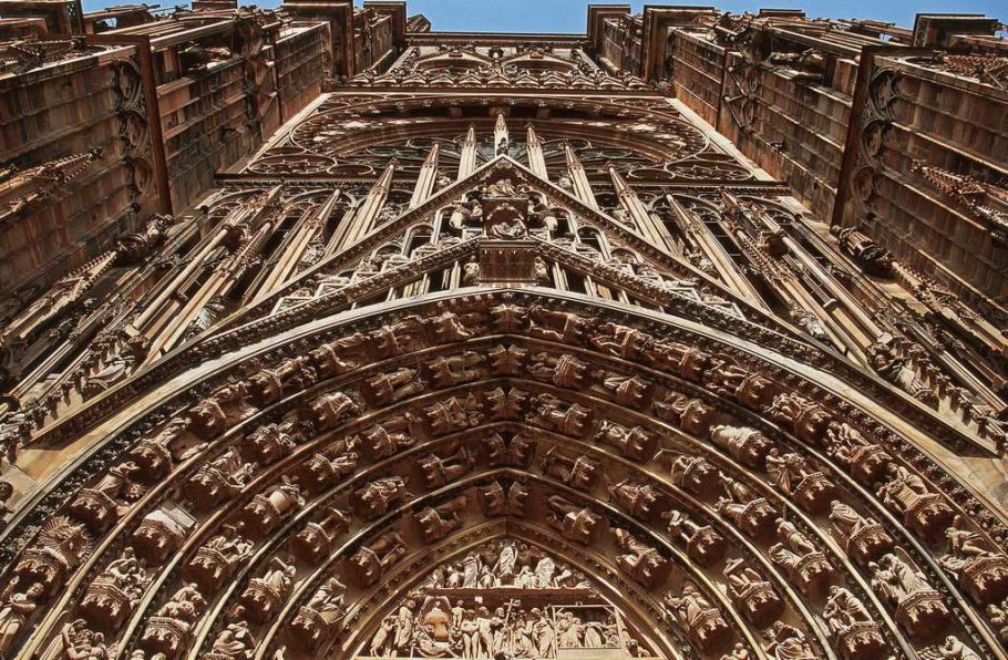 Detalhe da fachada da catedral de Notre-Dame de Estrasburgo, que celebrou em 2015 o seu primeiro milênio
