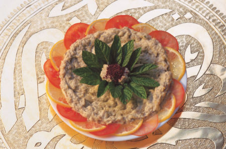 Um dos pratos da gastronomia árabe