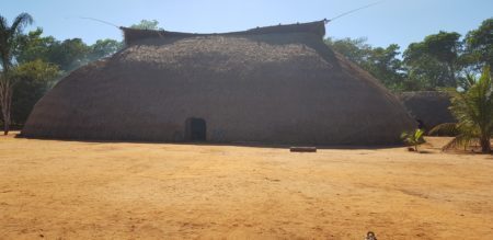 O projeto Xingu Solar instalou 70 sistemas fotovoltaicos em 65 aldeias