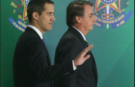 Juan Guaidó, líder da oposição na Venezuela, com Jair Bolsonaro em Brasília