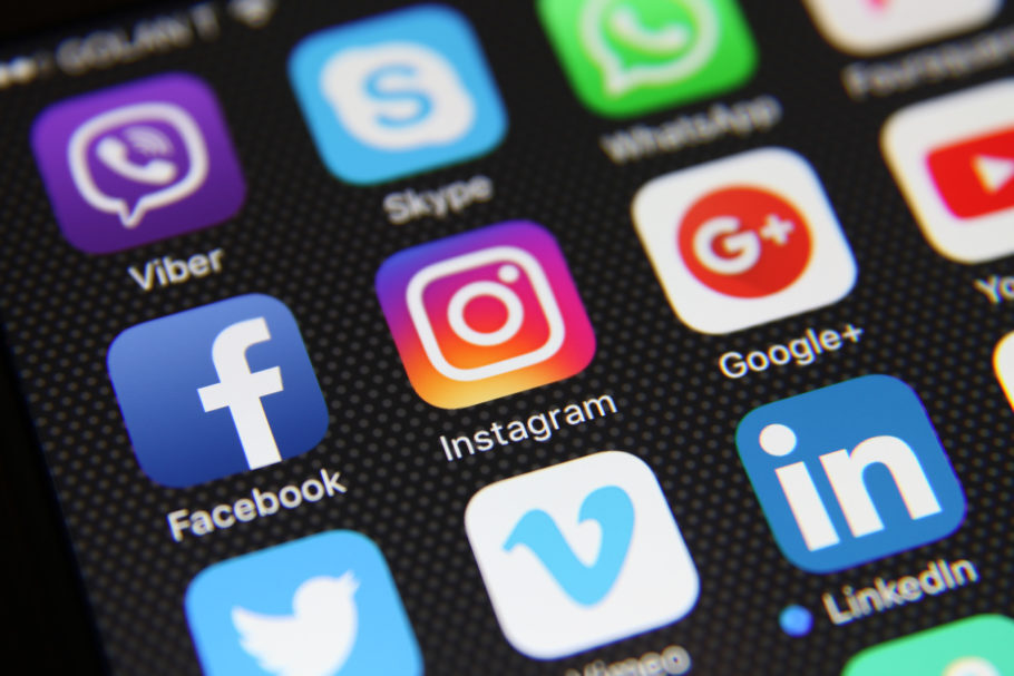 Após falha no WhatsApp, usuários reclamam dos Stories do Instagram