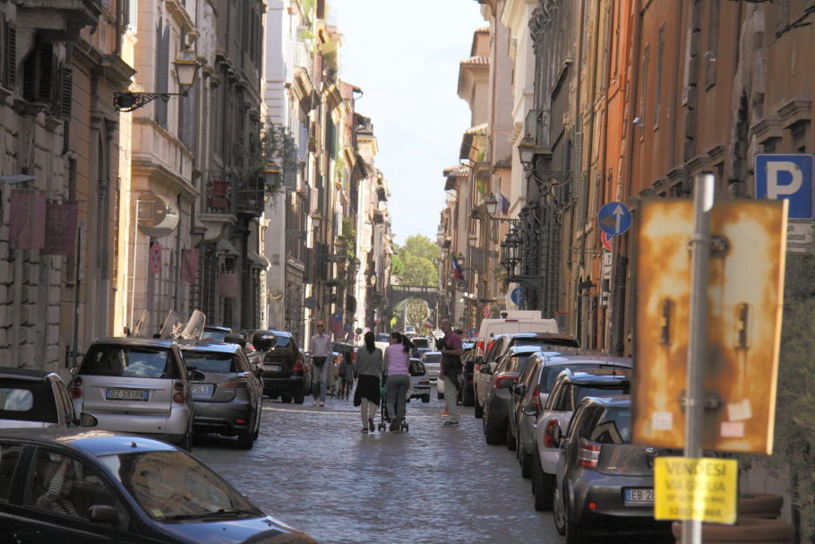As charmosas ruas de Roma