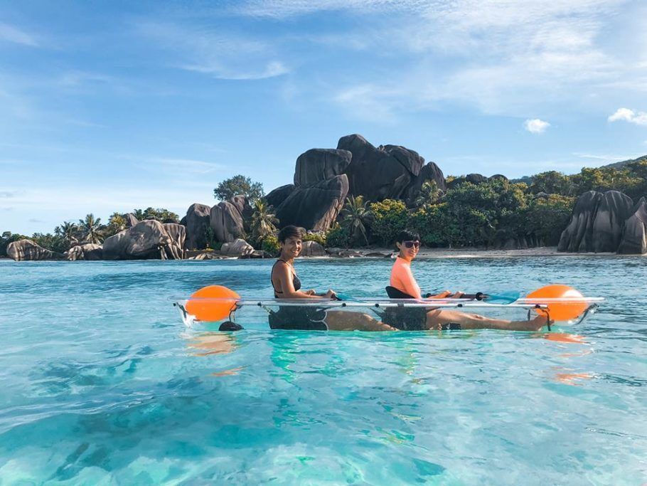 A Crystal Water Kayaks tem caiaques inteiramente transparentes