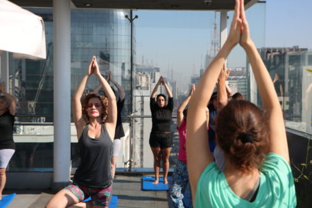 Yoga é uma das atividades da programação do Dia do Desafio no Sesc São Paulo