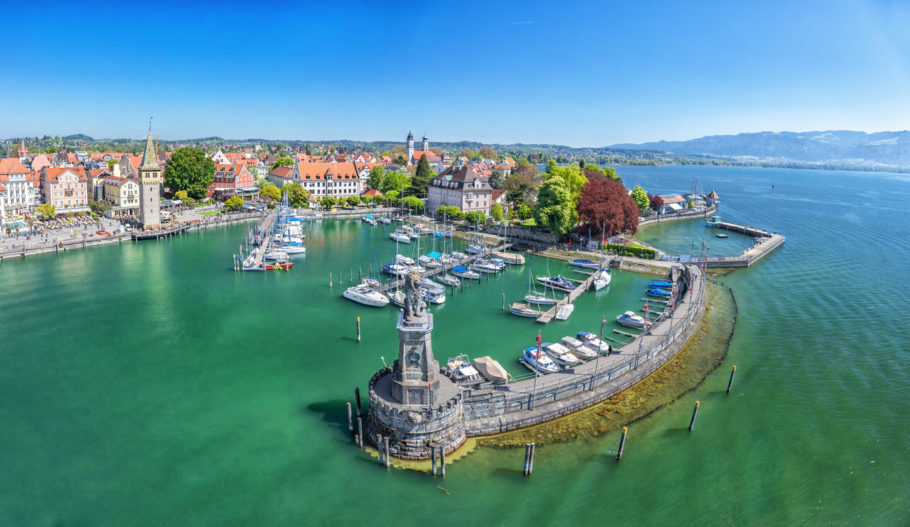 Vista da baia da encantadora cidade de Lindau, às margens do Lago de Constance