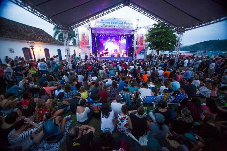 Ele voltou! Bourbon Festival Paraty promove três dias de shows gratuitos