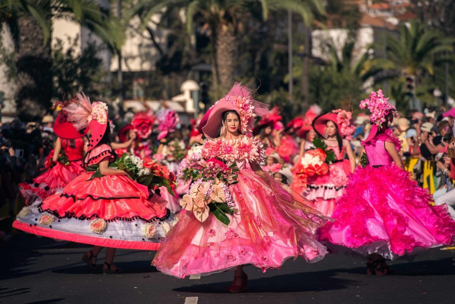 Desfile durante a Festa da Flor, na Ilha da Madeira