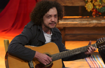 James Orr Complex mostra seu virtuosismo no CCSP