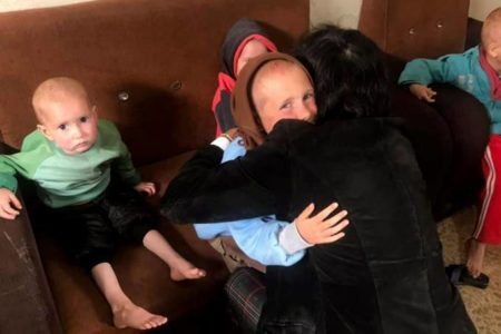 Patricio Gálvez, chileno que mora na Suécia, passou um mês na  Síria em busca dos 7 netos órfãos