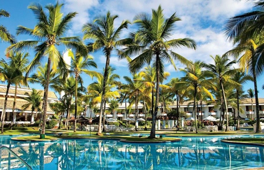 Vista da piscina do Transamerica Resort Comandatuba, na Bahia