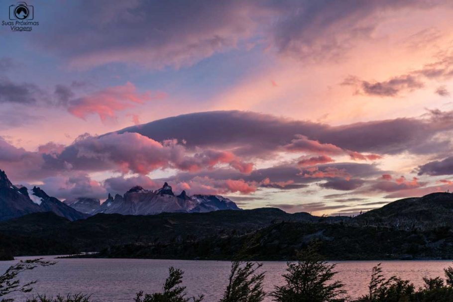 Vista do amanhecer em Torres del Paine