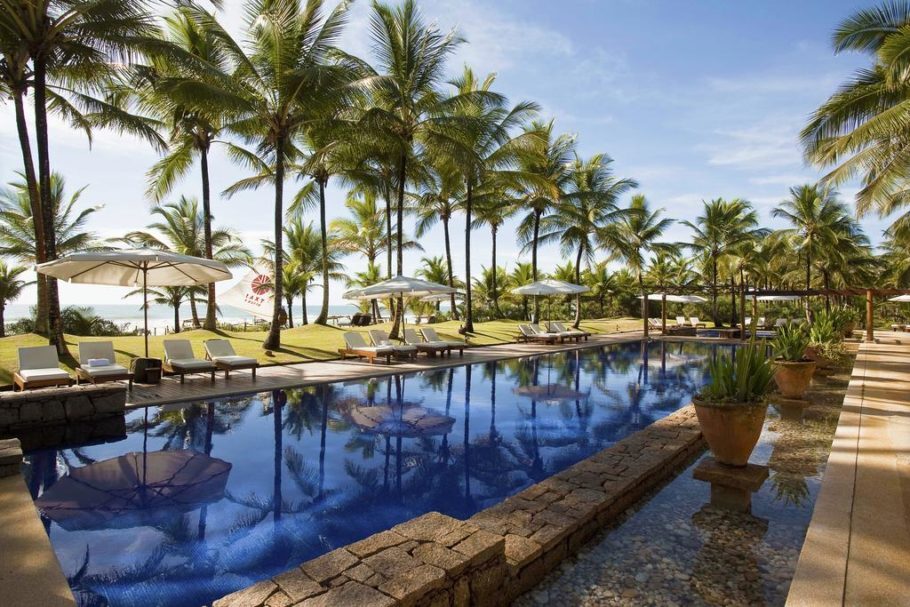 Uma das piscinas do Txai Itacaré, um dos resorts mais exclusivos do país