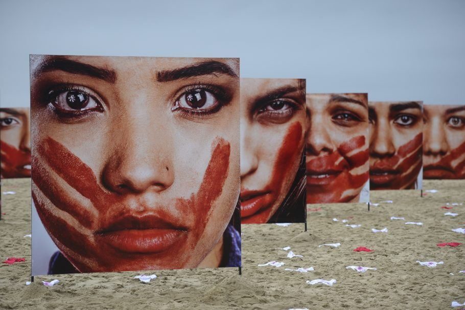  Turquia abandona pacto internacional de combate à violência contra a mulher