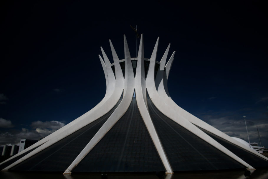 Catedral Metropolitana de Nossa Senhora Aparecida, mais conhecida como Catedral de Brasília