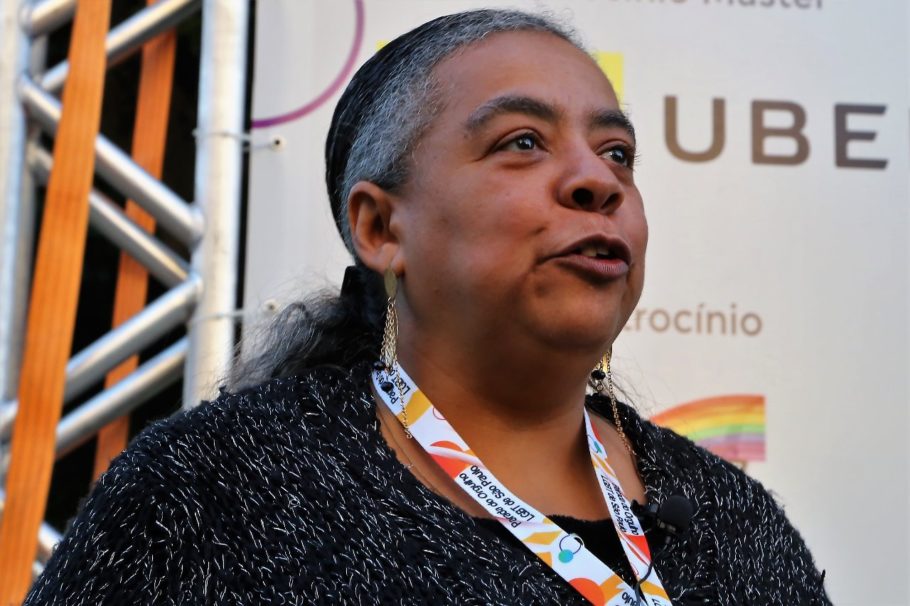 Claudia Regina, primeira lésbica a assumir a presidência da Associação da Parada do Orgulho LGBT