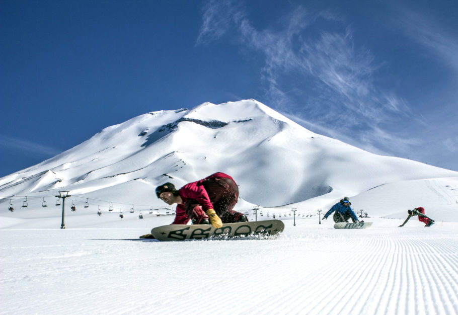 A temporada de esqui em Corralco vai de 22 de junho a 13 de outubro
