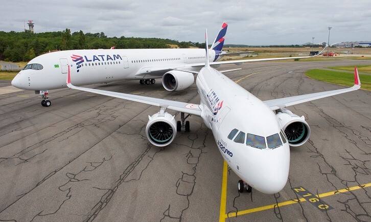  A Latam também vai permitir alteração de voo para Lima ou reembolso sem multa