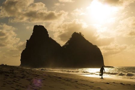 Fernando de Noronha tem pôr do sol de tirar o fôlego