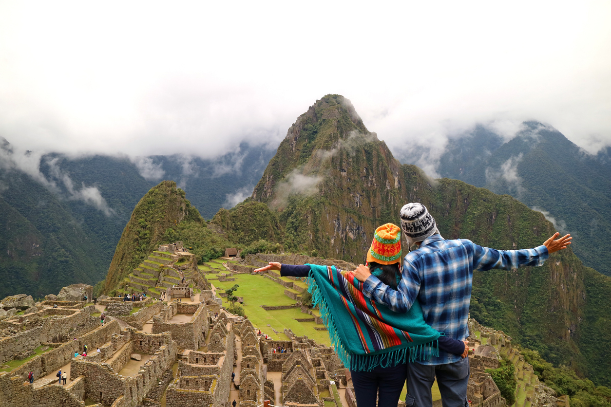 Em meio à Cordilheira dos Andes, Machu Picchu foi declarado Patrimônio da Humanidade pela Unesco