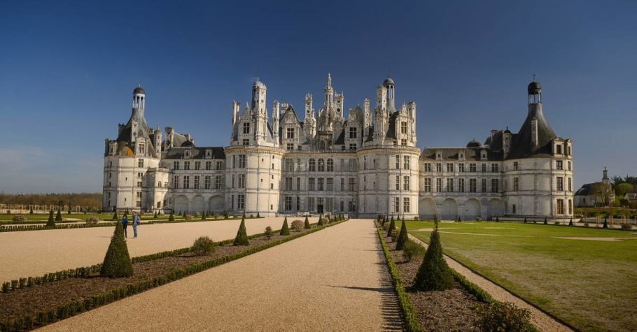 O imponente Château de Chambord, o maior castelo do Vale do Loire