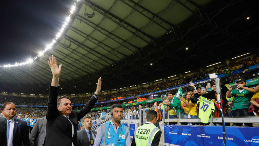 Bolsonaro durante o jogo entre Brasil e Argentina no Mineirão, pela semifinal da Copa América