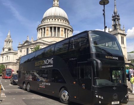 O Bustronome é um novo conceito de tour que tem atraído a atenção de turistas e locais em Londres