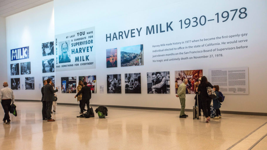 Terminal também ganhou uma exposição sobre o ativista Harvey Milk